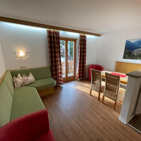 Апартаменти Gaestehaus Poell