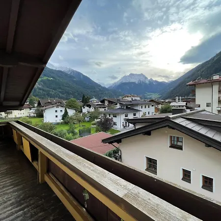 Apartament Gaestehaus Poell Mayrhofen