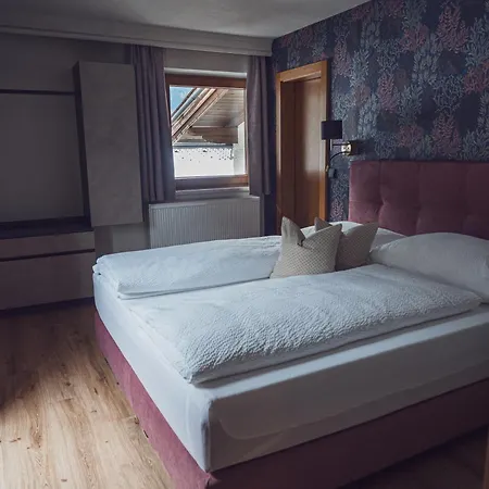 Apartament Gaestehaus Poell *